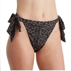 Good American sage hip hug leopard bikini bottoms NWT